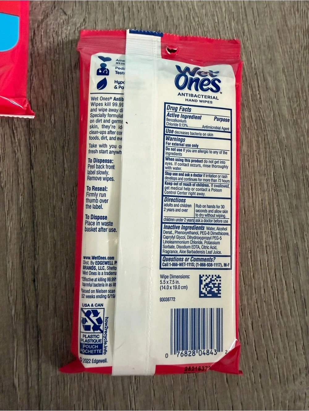 Wet ones Antibacterial Hand Wipes - Fresh Scent (Red) - 20 Count lot of 10